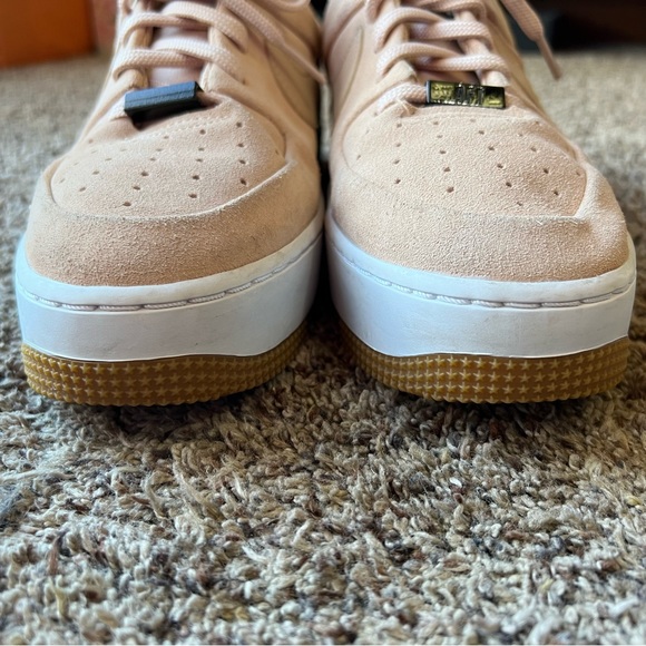 Nike Suede Air Force With platform and Gum Bottom. Size 9. Very limited wear - Picture 4 of 7
